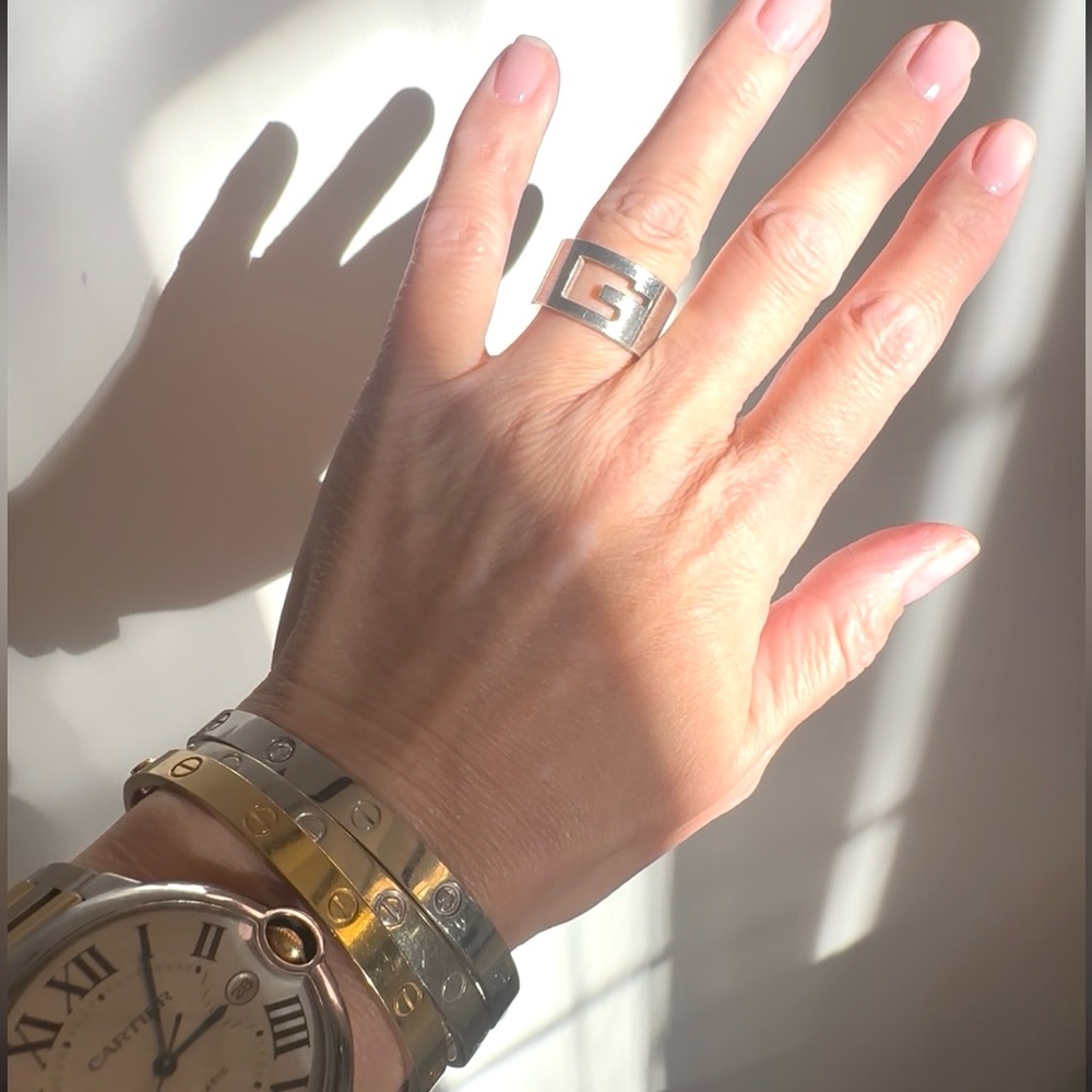 Gucci Silver Openwork 'G' Signature Band Ring - Picture 3 of 9
